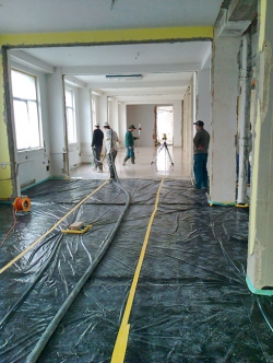 Lití anhydritové podlahy